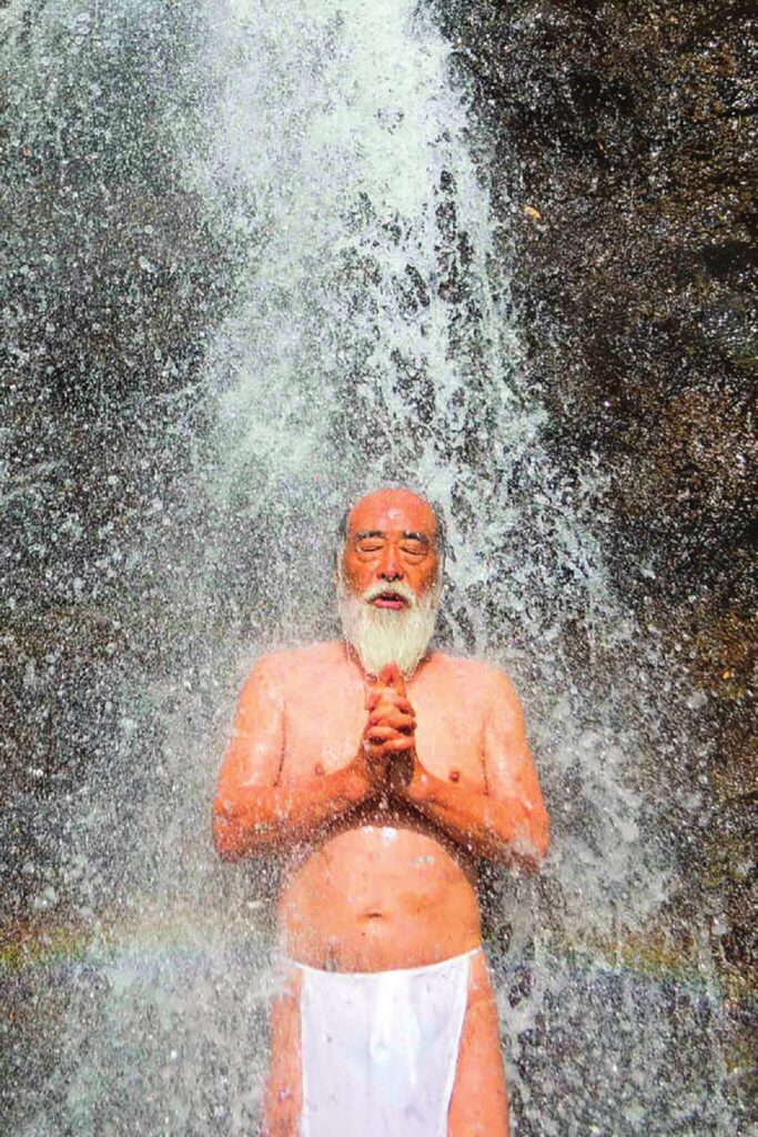 Meditation under waterfall - Tohoku -Photography