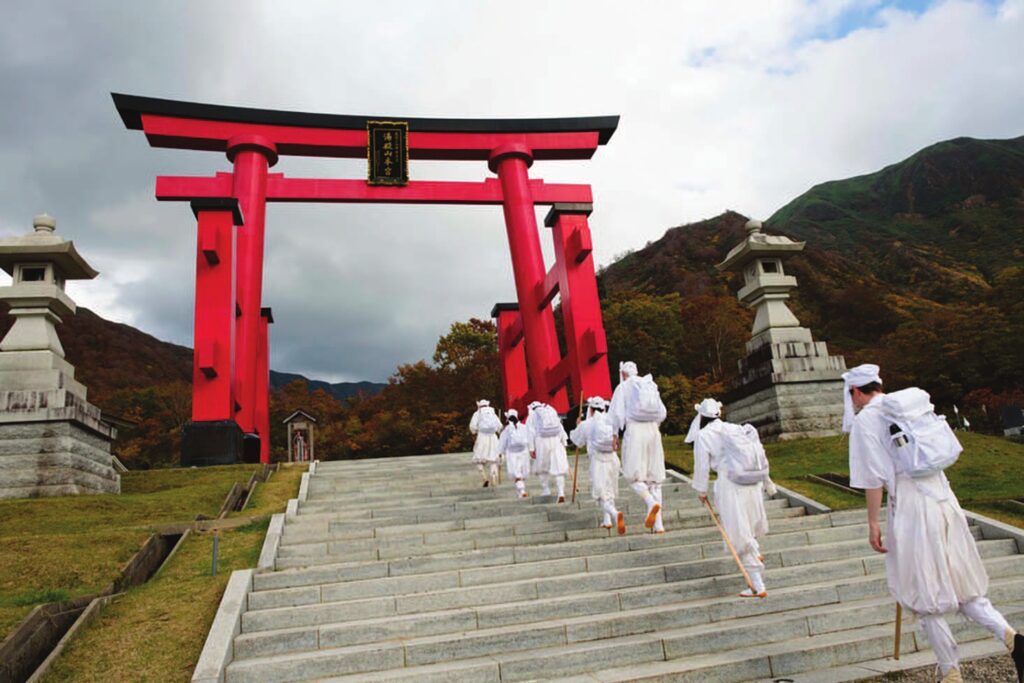 Mont Haguro large red torii - Tohoku - Photography